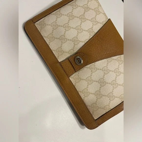 Gucci pvc/leather clutch